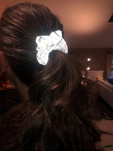 haar scrunchie reflecterend